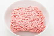 【悲報】「ひき肉」、添加物まみれだった…
