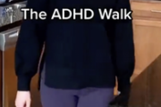 【動画】お姉さん「ADHDの歩き方がこれです」