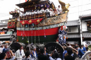 海外「一生一度は訪れたい！」京都祇園祭の美しさに感動