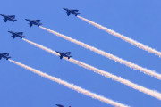コックピットからの映像がスゴイ！航空自衛隊、ブルーインパルス飛行時の様子を公開！！！