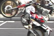 【修羅場】バイクに跨るDQNガキ２人発見！俺「この野郎っ！」DQN（ﾊﾞｷｯ！）俺「うっ！？」 →そのままウィリーして走りさられた、まさかの展開に・・・