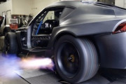 【動画】軽く10000回転まで吹け上がるトヨタGRスープラのダイナモテストの様子。