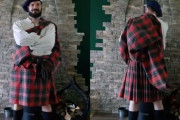 スコットランド民族衣装のキルトは…こんなに着るのが難しかった