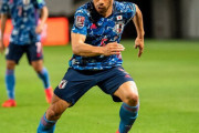 【悲報】サッカー日本代表長友さん、勝ったのに何故か叩かれまくる