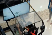 【動画】中国人さん、とんでもないフライトゲームを開発してしまう w w