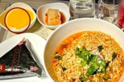 【韓国】機内食のラーメンに歯形の付いたたくあん？…航空会社「おかずの再利用はしていない」