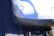 酷暑により新幹線のレールに影響し運休も？「規制値に達すれば、安全のため日が陰る、もしくは温度が下がるまで運転を見合わせる場合がある」