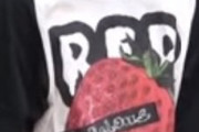 宮本佳林ちゃん、タイミング悪くメンバーカラーのサプライズ発表日に「いちごRED」って書いてあるTシャツを着てくる