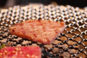 【有能？無能？】ワイ焼肉大臣、「ロース」をメニューから永久追放