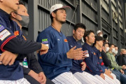 【画像】栗山監督とダルビッシュの間に座れる奴って度胸あるよな