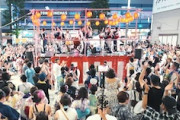 盆踊りでウルトラソウ！ヘイ！する日本人楽しそうすぎワロタ。