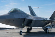 墜落したF-22、5年の修理作業で再就役