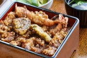 【速報】藤井聡太七段の昼飯、海老天重（2600円税別）