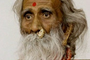 80年間飲まず食わず。インドのヨガ仙人が90歳死去。急いで解剖して胃の中を調べるべき。