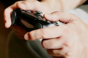 なんで誰も言わないんだ？「据え置き専用ゲーム機」なんてもはや時代遅れだろ？業界でタブーな話なのか？