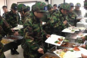 韓国人「今日の予備軍の弁当なのだが、正直どう思う？」