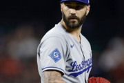 【悲報】ドジャースの左の中継ぎエース、ベシアがチーム離脱