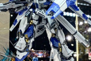 【画像】最近のガンプラ、塗装なしでもかっこよすぎる