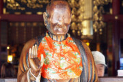 【悲報】触れると病気や痛みが治るといわれる、善光寺の『びんずる尊者像』、コロナ感染防止のため触るのが禁止になる