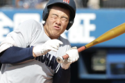 【悲報】高校野球決勝であわや乱闘　死球でバット叩きつけてガン付け