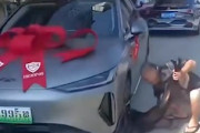 【動画】何かがおかしい中国の納車式(((ﾟДﾟ)))