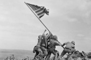 ピュリツァー賞・硫黄島の星条旗、米兵6人のうち1人を別人と取り違え、米海兵隊が発表