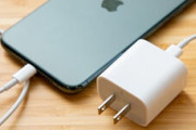 iPhone 15のUSB-Cは「MFi認証」で非対応ケーブルに制限の可能性