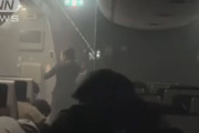「早く出してください！」日航機内の緊迫映像に世界は・・・（海外の反応）