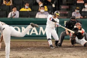 復帰の阪神糸原が９回に３号、諦めない姿勢見せた！！