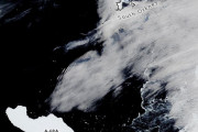 沖縄よりもデカイ全長150km超の巨大氷山が南大西洋を漂流中、12月にサウスジョージア島に激突し島が沈没？