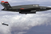 米空軍、ステルス無人戦闘機「XQ-58A ヴァルキリー」のAI飛行に初成功！