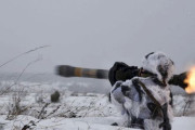 ウクライナ軍がスウェーデン・英国製の対戦車兵器NLAWを使った軍事演習を実施！