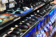 海外「実際に使い心地を確かめられるのが良いな！」日本のPCパーツショップのマウスコーナーを見た海外の反応