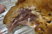 【悲報】X民「フライドチキン買ったら生肉だった…」