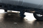 車で雪道を走ってたらエンジン下のアンダーカバーが取れたｗｗｗｗｗ