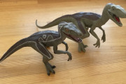 【悲報】ダイソーの恐竜フィギュア、「他メーカーの原型使用」疑惑が浮上するｗｗｗｗｗｗｗｗｗ