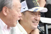 虎党も感服「名誉阪神ファンやわ」「忙しい中、流石としか」　俳優・渡辺謙が２年ぶりに阪神キャンプ訪問　練習試合を観戦
