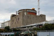 【AP通信】ウクライナ、露占拠ザポリージャ原子力発電所の発電ユニットのドームを無人機で攻撃