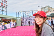 【日向坂46】佐々木久美、MLBレッドカーペットショーの動画に映り込むｗｗｗｗｗｗｗ