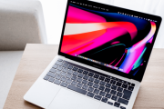 【速報】新型MacBookがタッチパネルになる →お前らの想像の2倍タッチパネルｗｗｗｗｗ
