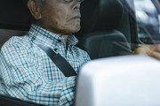 「高齢者は運転免許返納するな、ボケるぞ」←これマジ？？？