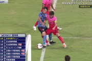 【サッカー】宮市亮、右膝を抑えて苦痛に顔ゆがむ…ピッチ戻れず交代