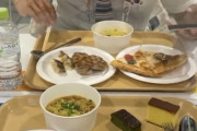 【東京オリンピック】韓国人選手、選手村で食事して「おいしい」とつぶやいてしまって大問題に