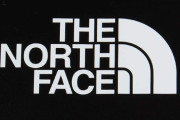 【悲報】ノースフェイスは何故チーズフェイスになってしまったのか