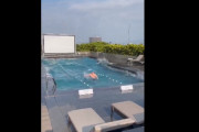 【衝撃動画】台湾地震で屋上プールにいた男性の運命