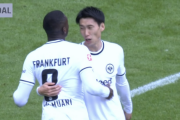フランクフルト退団まであと僅か… 鎌田大地、約半年ぶりリーグ戦でのゴール　酷評を続けていた地元誌も認めた“至高のプレー”