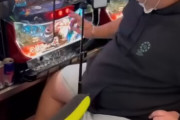 【動画】とあるパチスロ配信者さんの打ち方がヤバいと話題
