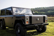 車はカクカクじゃなきゃイヤ！ そんなアナタに「Bollinger B1」