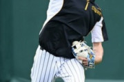 ソフトバンクから移籍の阪神二保、１軍投手指名練習に参加