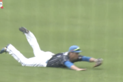 【速報】日ハム江越大賀、ダイビングキャッチｗｗｗｗｗｗ